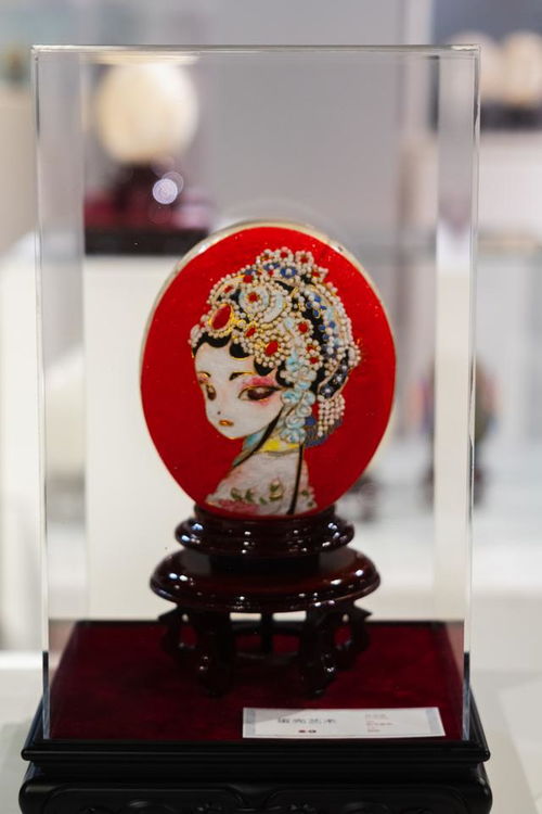銀裝素裹冰雪世界，巧手匠心繪長春——冬日里的美術(shù)工藝品之旅